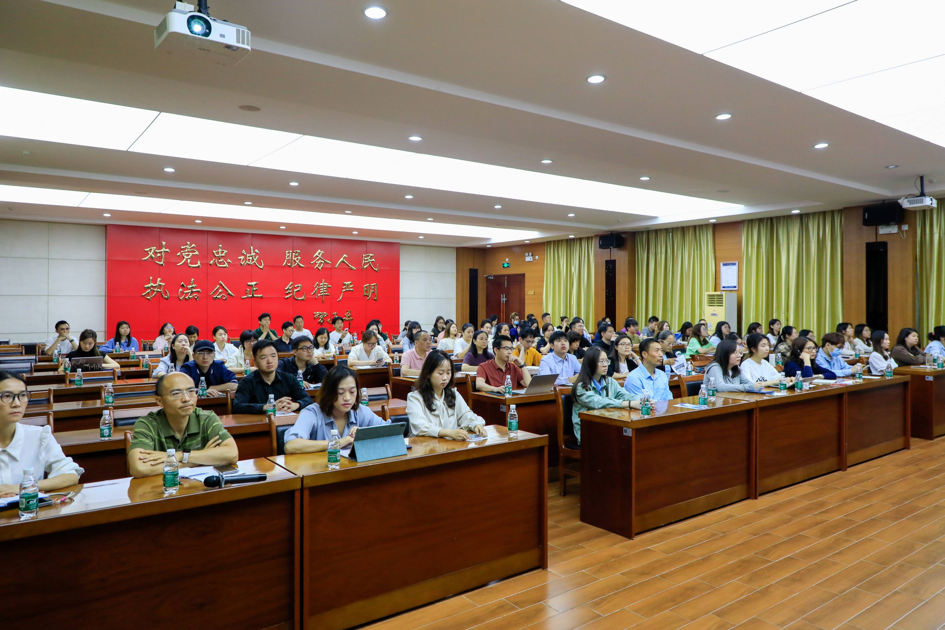 240小时免签+订单出海快车道 顺德边检精准解读广交会通关便